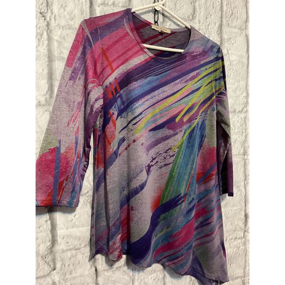 Jess & Jane Asymmetrical Top Small Multi Color - Picture 4 of 6